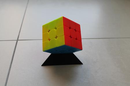 Rubik's Cube stand (vase mode)