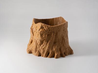 Tree stump planter