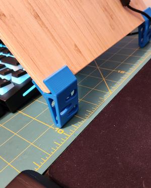 Legs for Ikea Sigfinn monitor stand