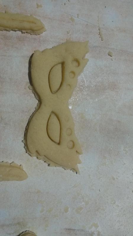 Carnival cookie cutters mask