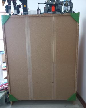 Shelf corner brace