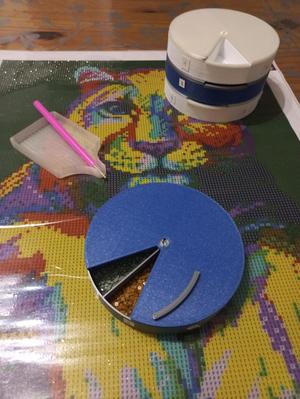 Diamond painting storage round box