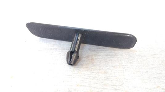 Roof car/van/truck plug (7 to 8 mm hole)