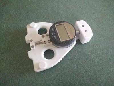 A modification of "Bicycle digital spoke tension meter based on Jobst Brandt design" by cmh