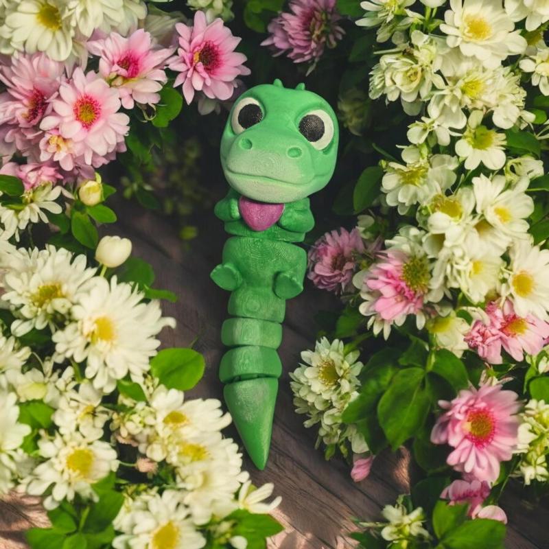 Cute Articulating Trex Dinosaur Holding Heart Flexi