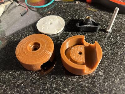 Desk lamp arm clamp repair