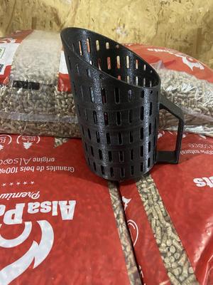 PELLET SHOVEL