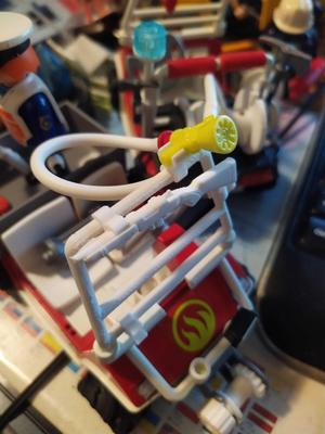 playmobil compatible clips to join items