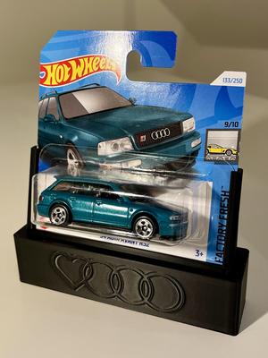 DISPLAY STAND FOR HOTWHEELS AUDI LOVERS