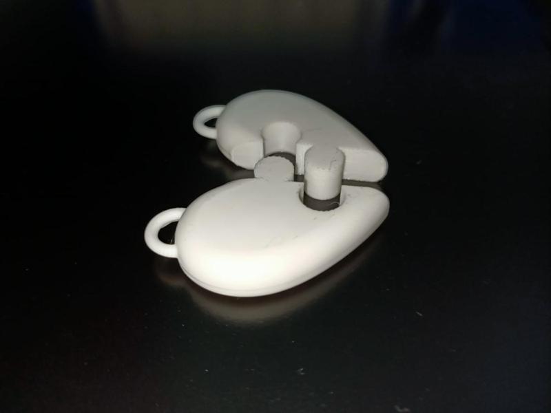 puzzle heart keychain