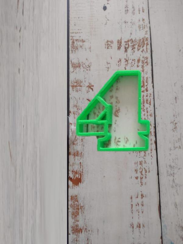 Cookie Silhouette Cutter in 8cm NRO 4