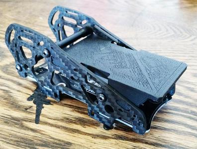 Armattan Armadillo battery top mount