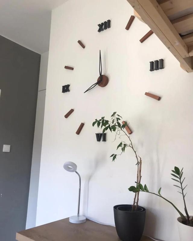 ELEGANCE WALL CLOCK