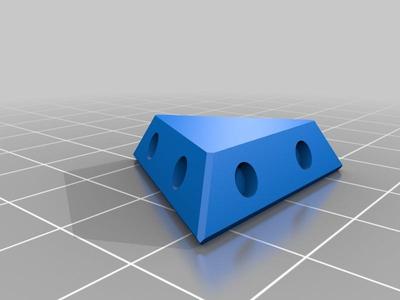 Self assembling icosahedron