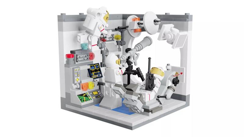 MocBricks3D - The Future Dreams House - Astronmer