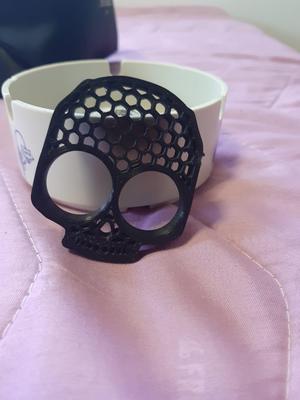 Skull keychain knuckles