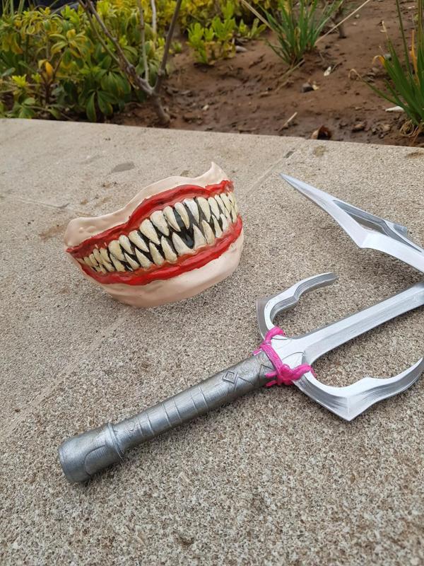 MILEENA MORTAL KOMBAT ARMAS Y MASCARA