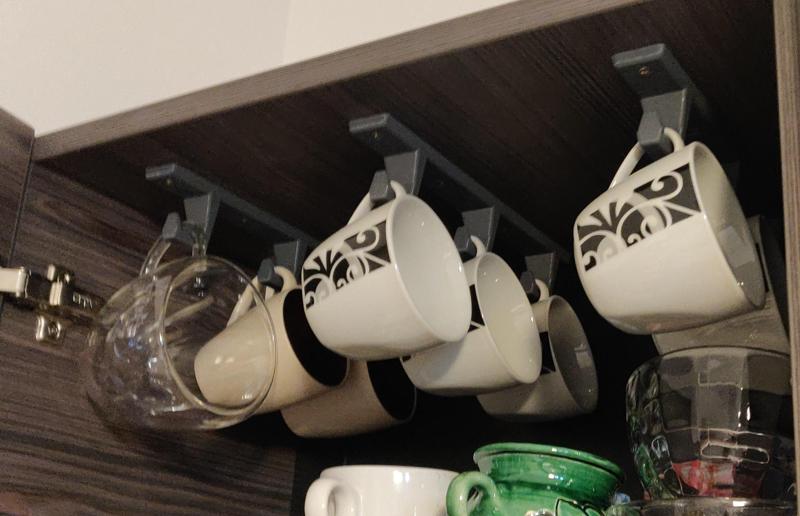 shelf cups holder