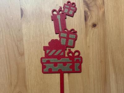 Gift Cake Topper