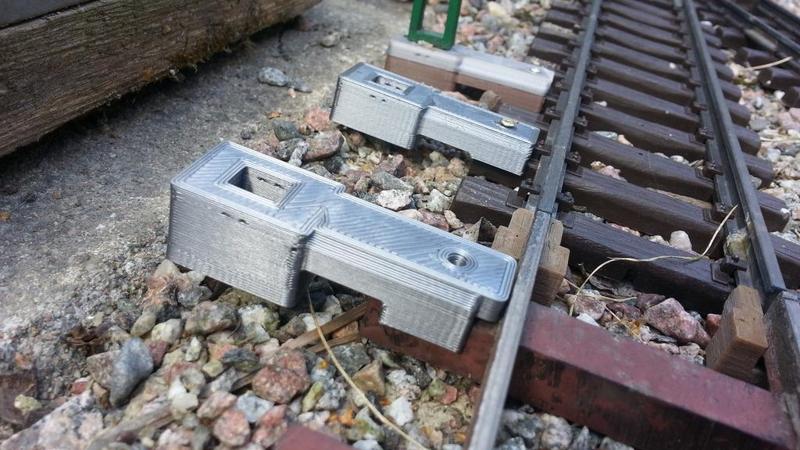 Holder for Catenary mast suited LGB sleepers
