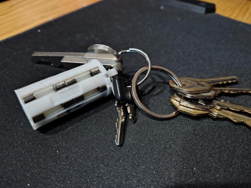 European fuse holder key ring.
