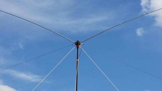 Hopper V5 with 40m Extention shortened dipole, and wire dipole mount option