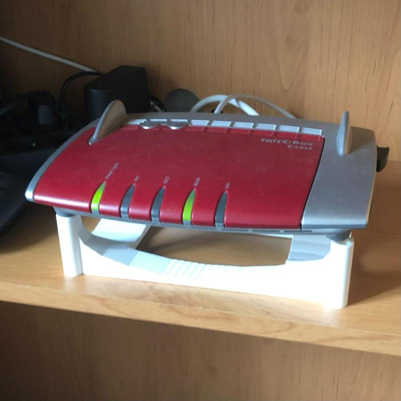 AVM Fritzbox 6490 Cable Stand