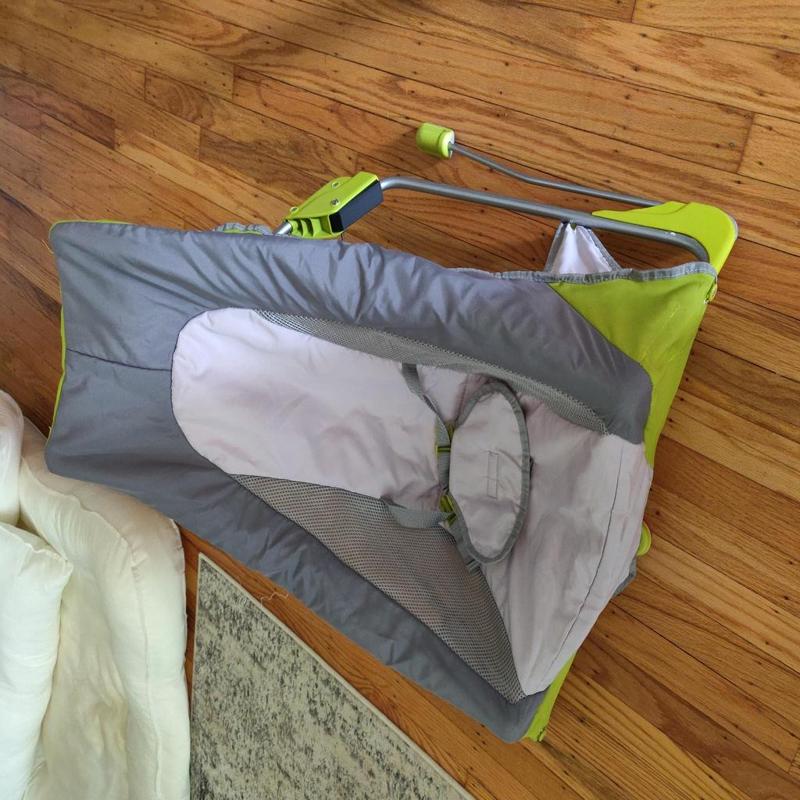 Tiny Love Take Along Bouncer - Replacement Hinge