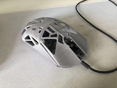 Eos - A Barebones Mouse Shell Based on The Logitech G402 Hyperion Fury