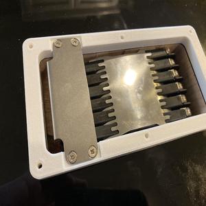 Evertune backplate riser (T model backplate for Epiphone SG)