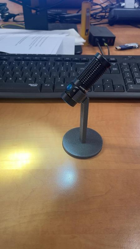 Olight Baton 4 flashlight stand