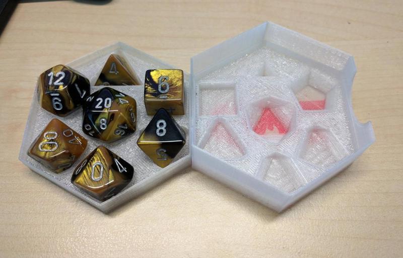 Chessex Dice Case (dual extrusion)