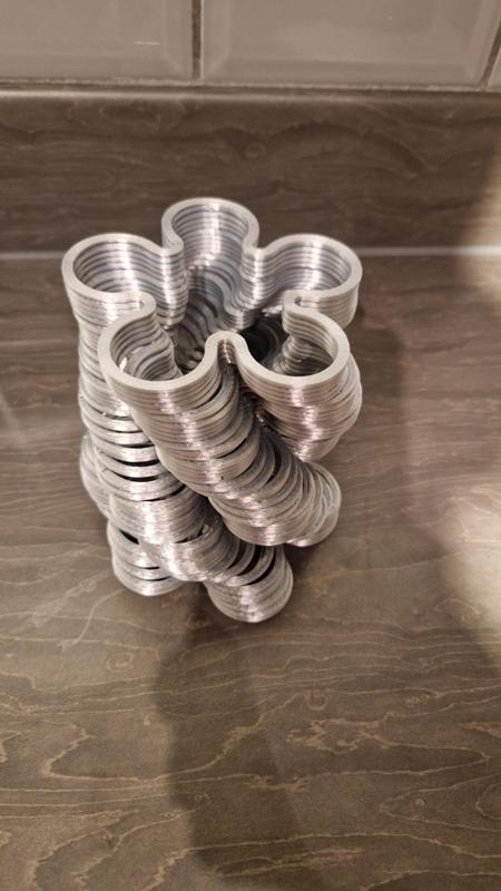 Slinky spring 5 petals flower