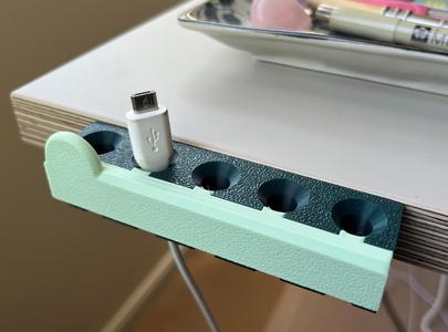 Cable tidy / organiser with removable cover