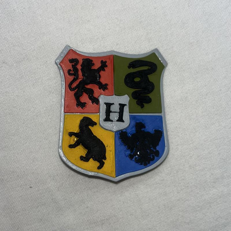 Hogwarts Crest Cut no MMU needed - easier to paint model