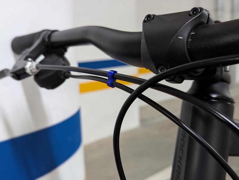 Mountain bike cable clip