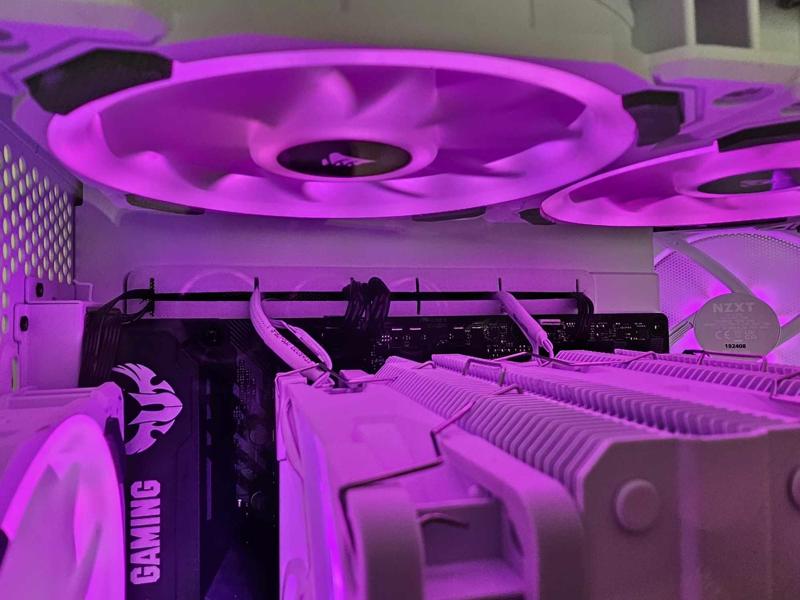 Nzxt h6 Flow grommets