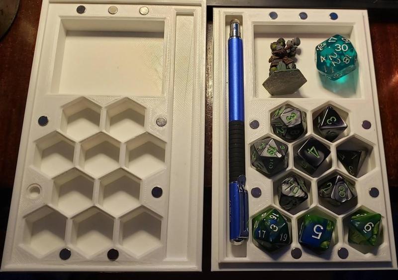 10-Die Box w/ pencil and mini compartments 6x3mm magnets