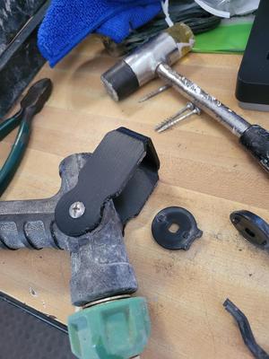 Garden hose sprayer lever