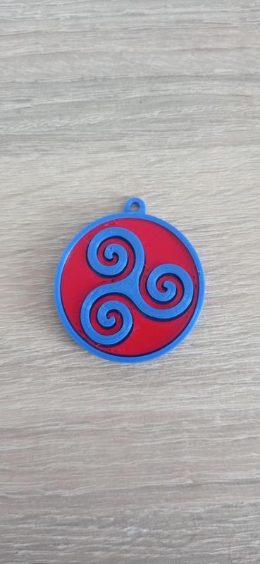 Celtic pendant „Triskeles“