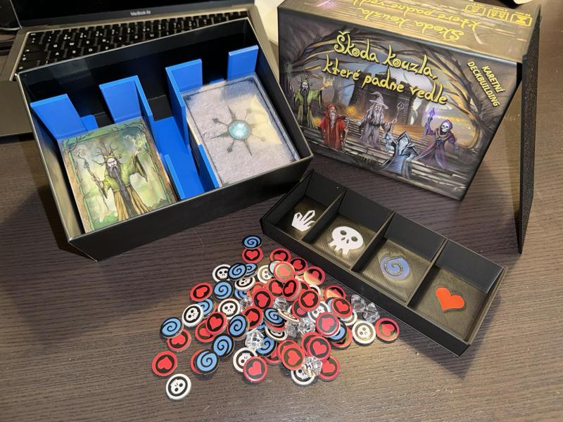 Škoda kouzla, které padne vedle insert s krabičkou / insert+box