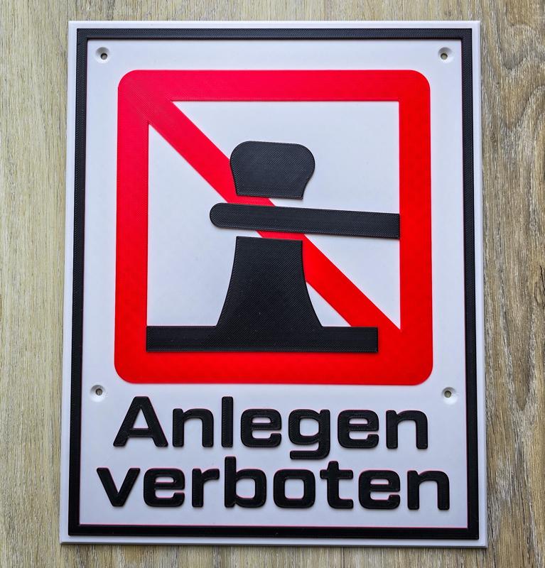 Warning sign: mooring prohibited, no boat dock! colored without mmu, german and free text