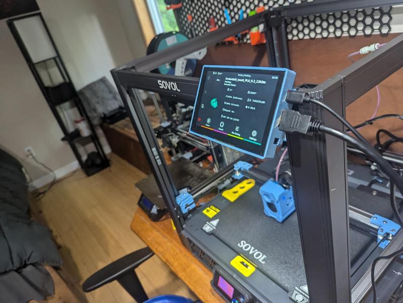 SV08 BTT 5 touch display frame mount