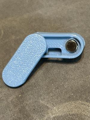 Magnetic Low Voltage connector