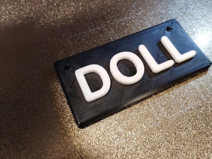 Label with freely selectable text