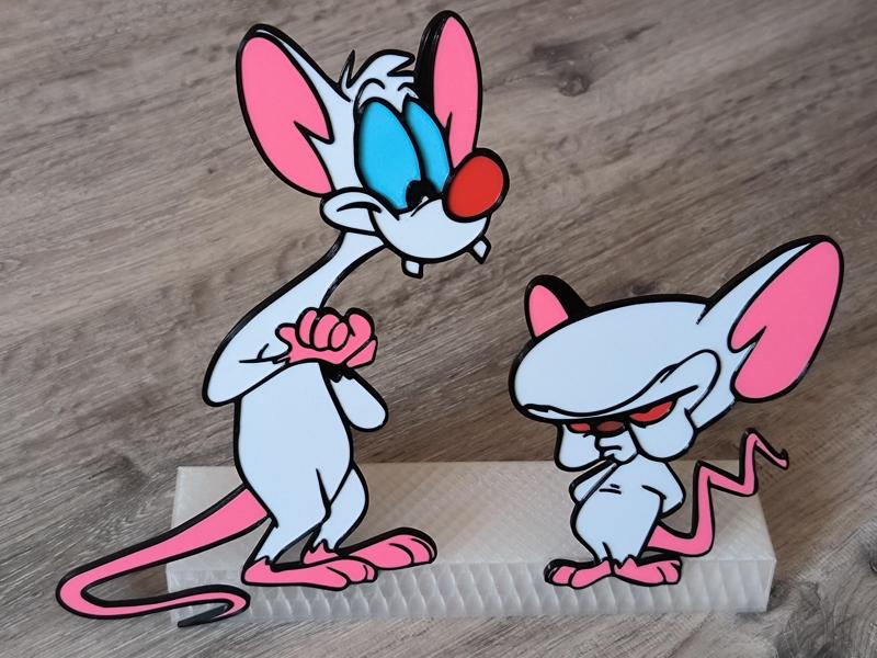 Sockel für Pinky und Brain