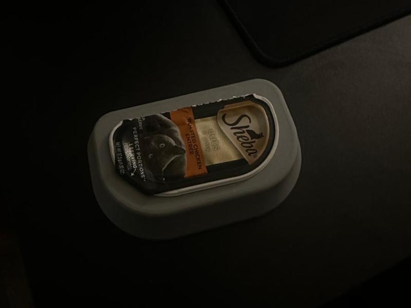 Sheba Wet Cat Food Holder