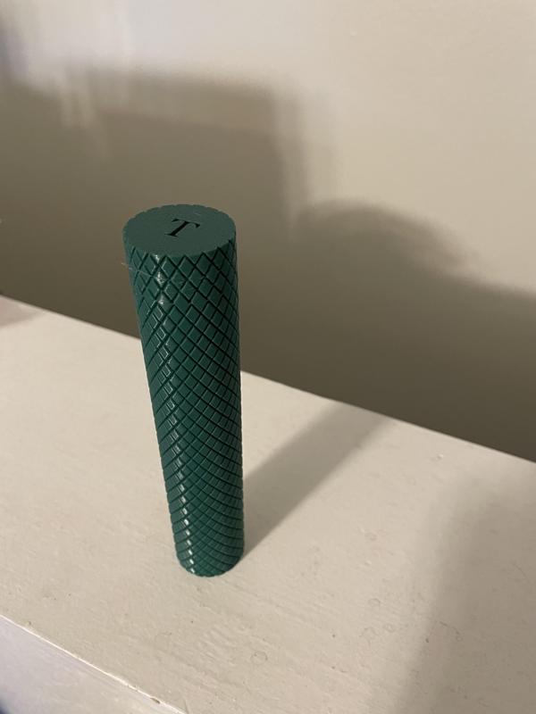 Textured cigar holder