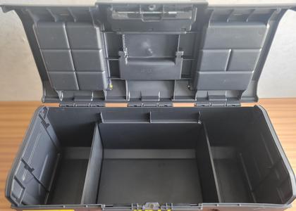 Space divider for 24inch toolbox