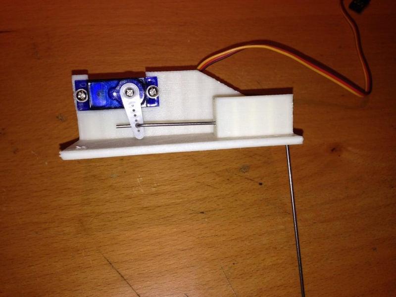 Marklin C rail servo support under table hooked